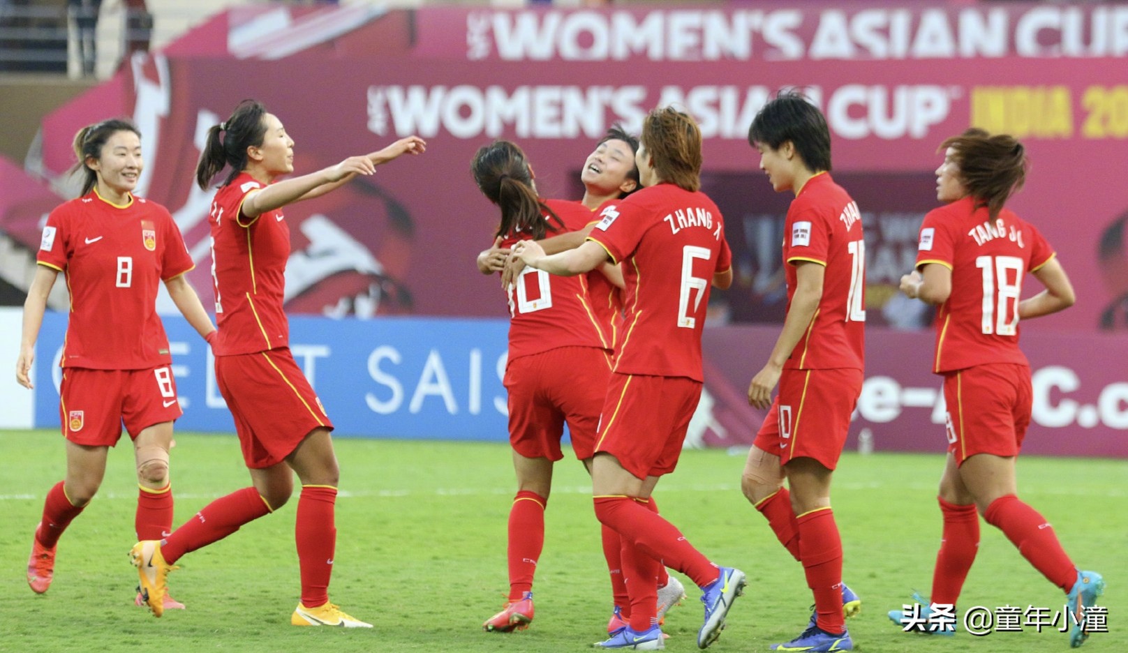 唐佳丽勾球救女足,唐佳丽门球解围