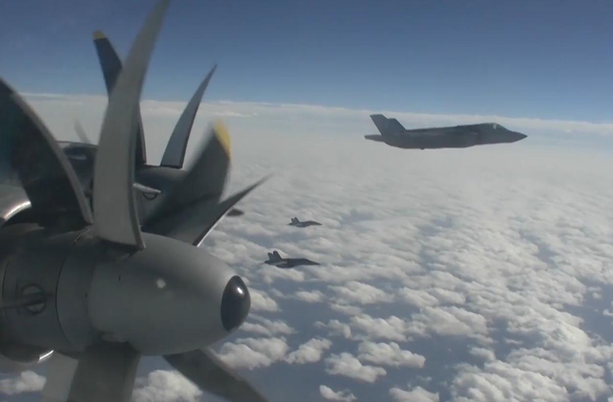 解放军歼16运20细节,中国歼16图片