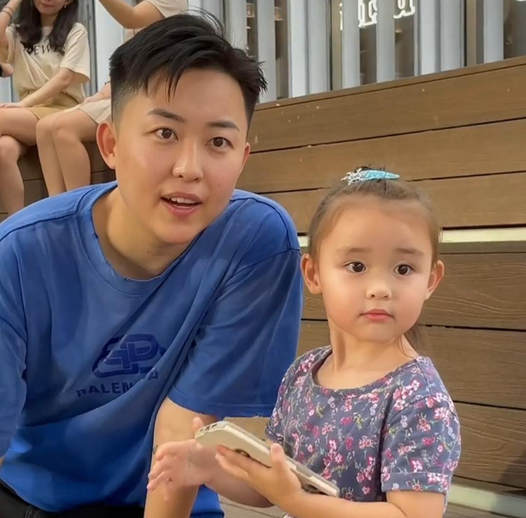 5国混血单亲妈妈叶海洋,叶海洋的混血女儿视频