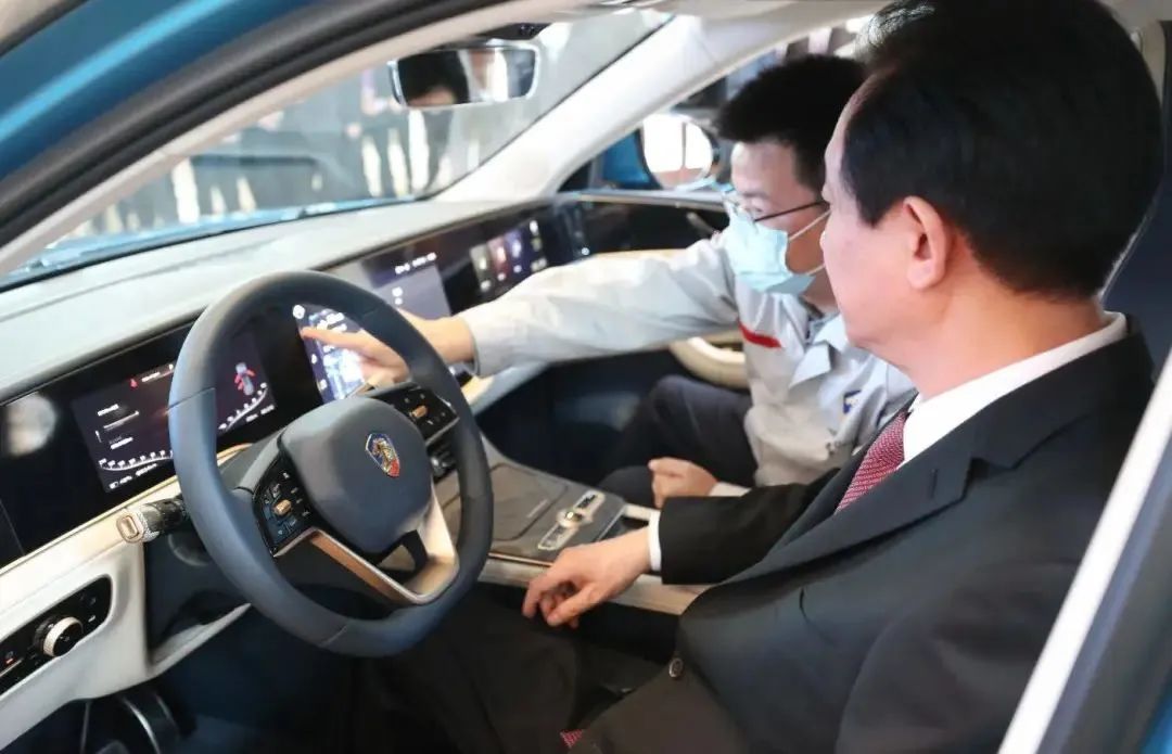 许家印捐1百万,许家印捐67亿