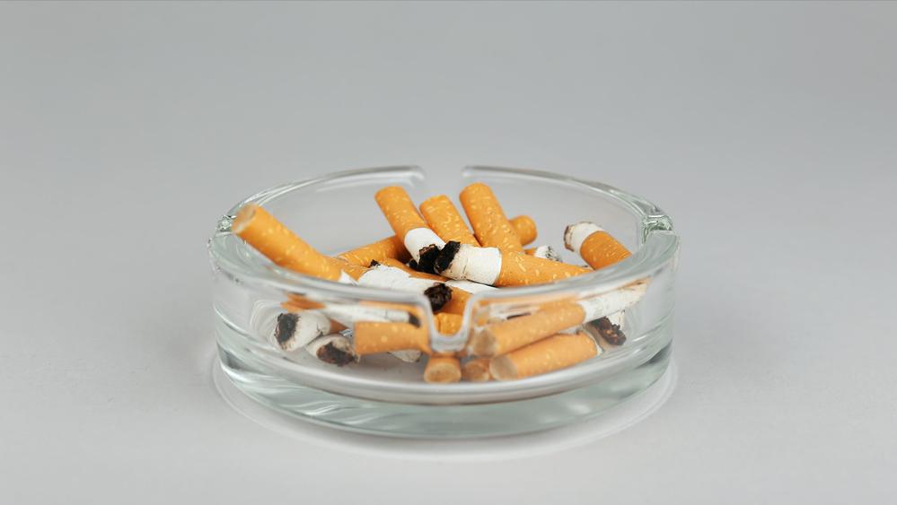 日本收购烟头有什么秘密,日本为何高价收我国烟头