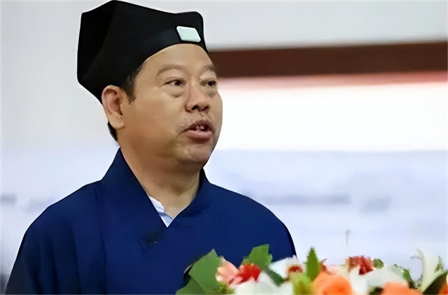 19年,中国富二代留学生被绑,炫富坑爹坑自己,父亲身份惊呆大众