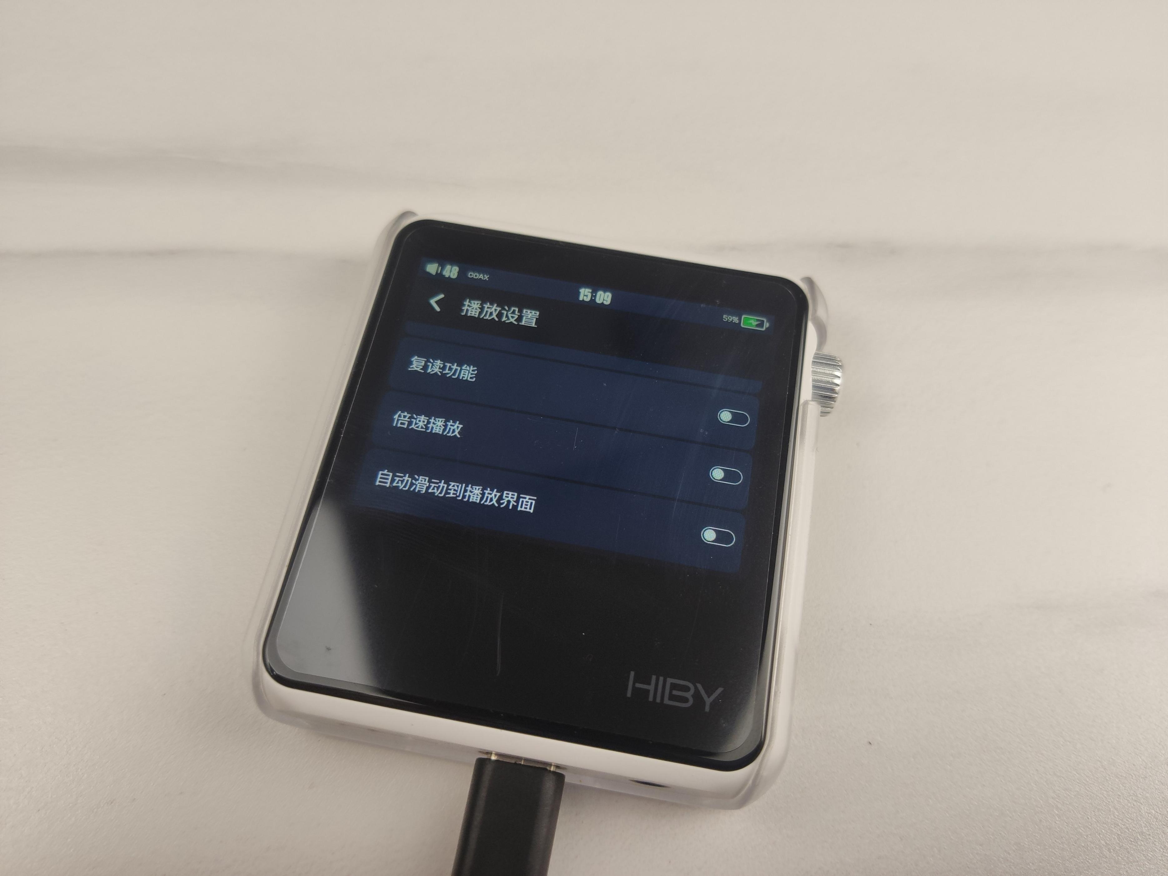 不管工作娱乐还是运动，这款*放播**器都能HOLD住