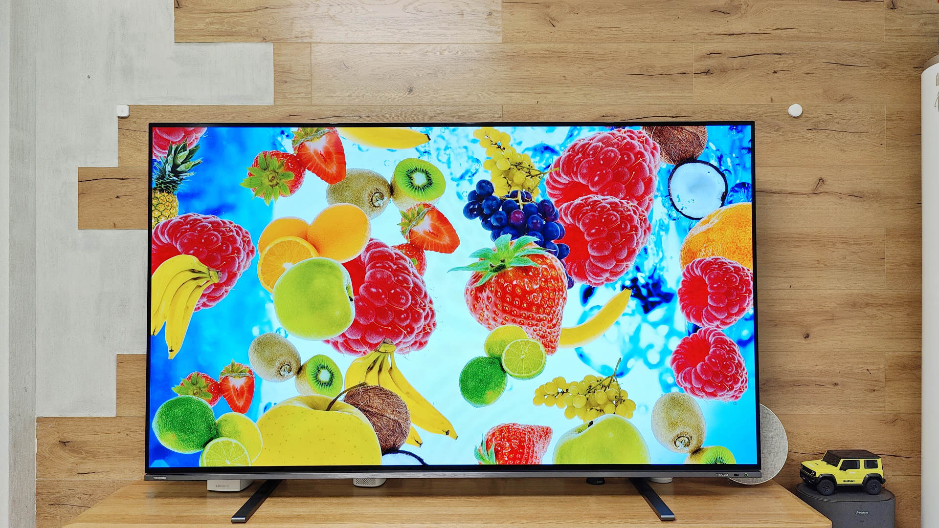 音质更好的OLED电视|东芝火箭炮X8900KF使用评测