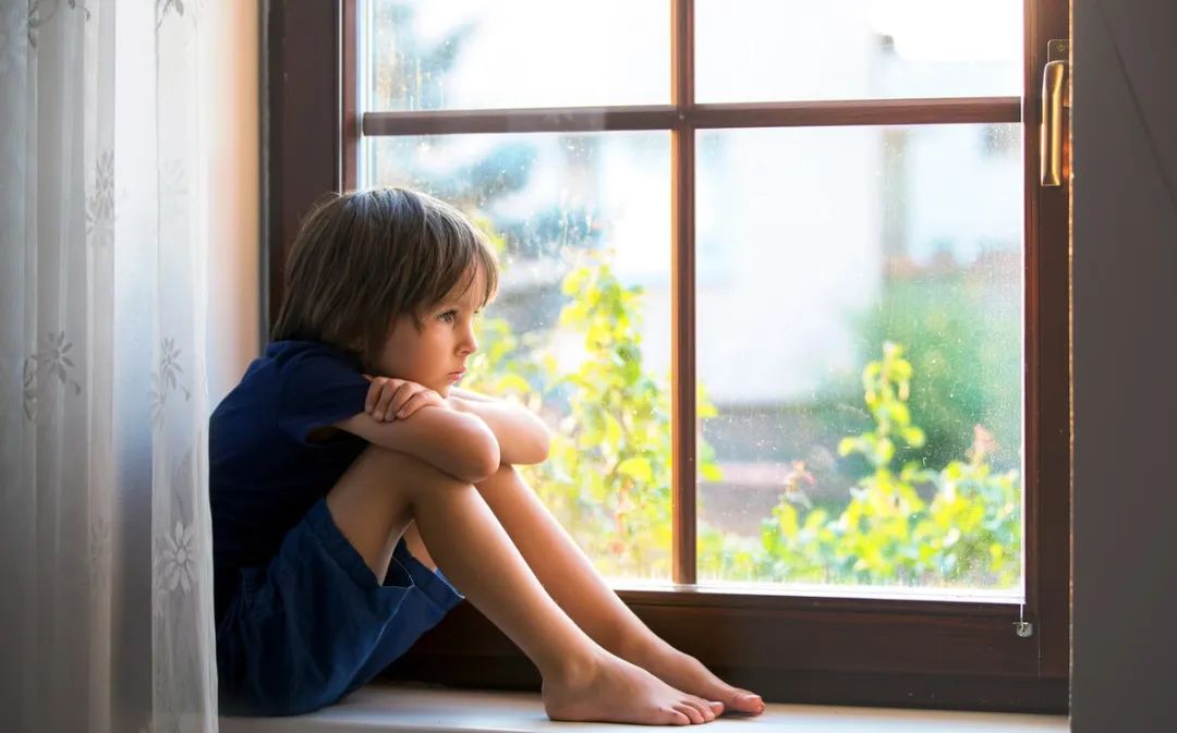 开学了要对孩子说什么,告诉孩子哪几种朋友是不能交的