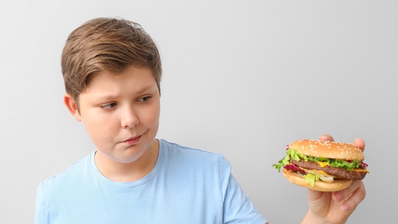 儿童超过正常儿童体重多少算肥胖,孩子肥胖和超重的危害