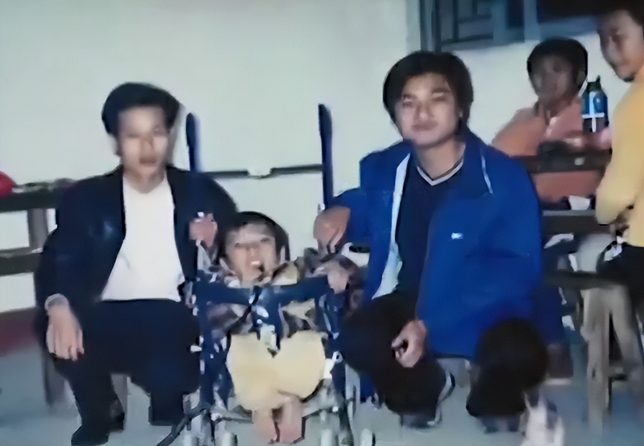 李创利16岁,广东小伙李创利