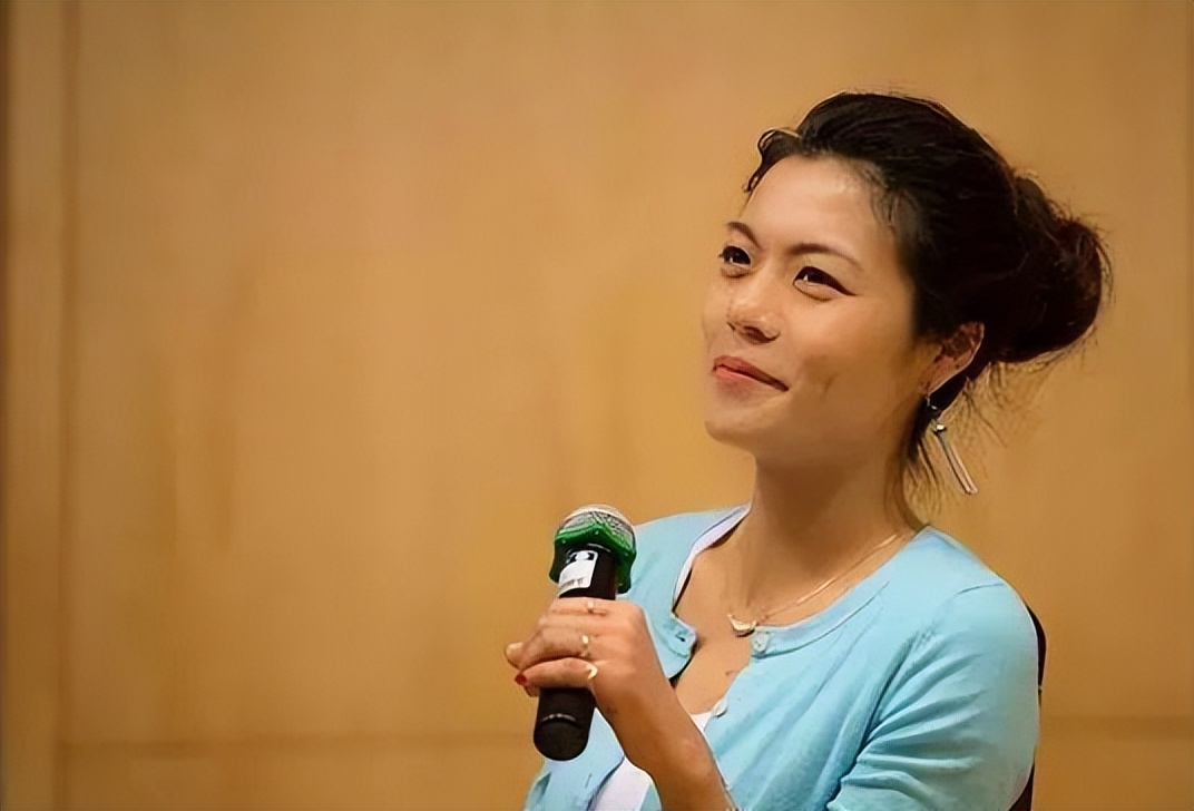 “复旦女神”陈果：从万人追捧到跌落神坛，她到底做错了什么？