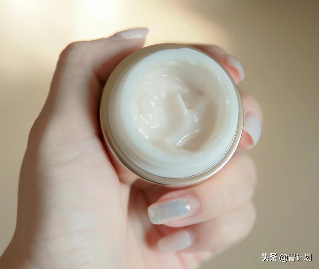 保湿眼霜排名十大公认好用的眼霜,平价眼霜排名十大公认好用的眼霜