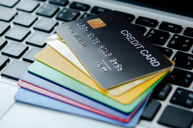 黄金期货与黄金股票,黄金期货跟黄金现货的区别