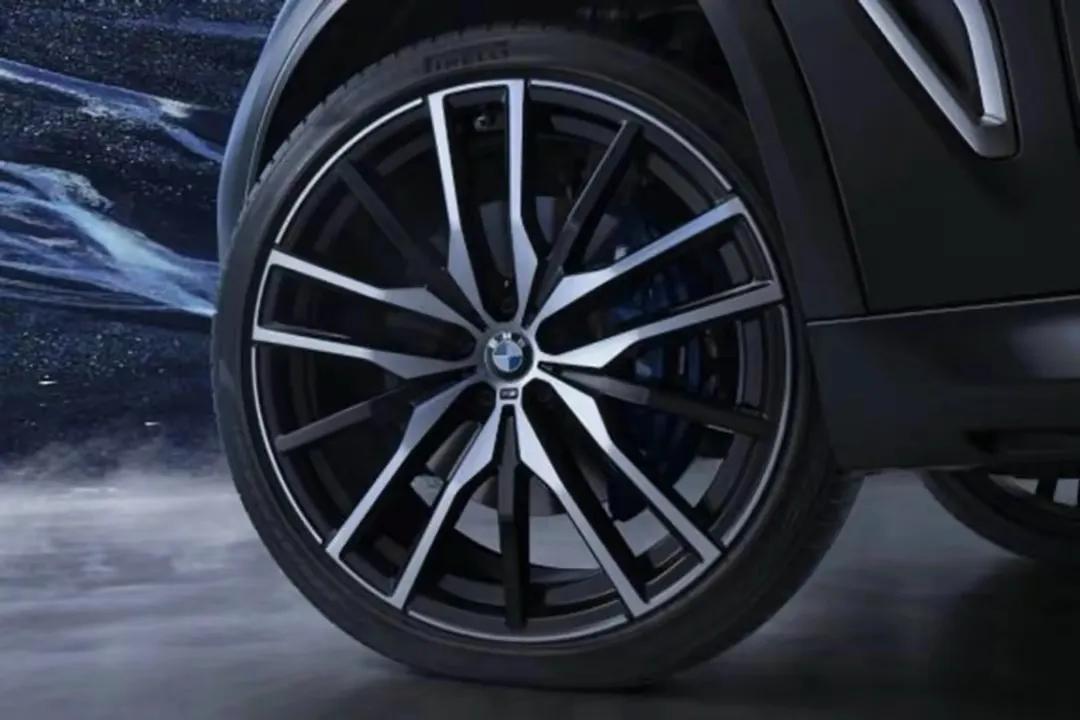 2010款宝马x52.0t与3.0t外观区别,2018款宝马x5xdrive28i2.0t