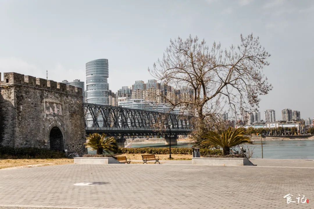 这座桥有超过400年的历史,襄阳的第一座桥