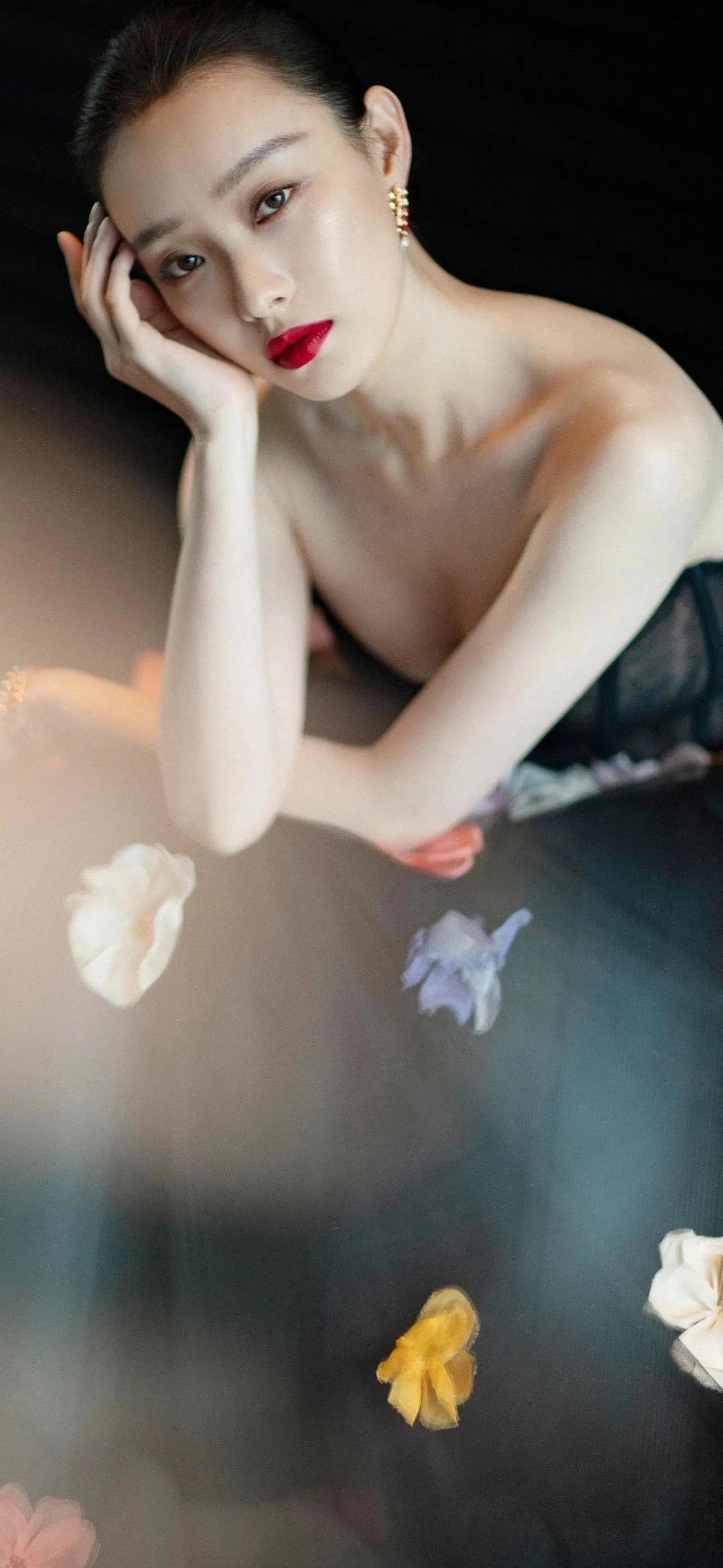 倪妮壁纸抖音,倪妮壁纸话剧