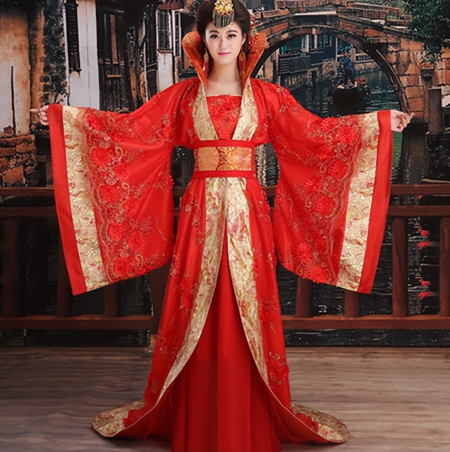 唐朝服饰袒胸露背,唐朝女子内衣服饰