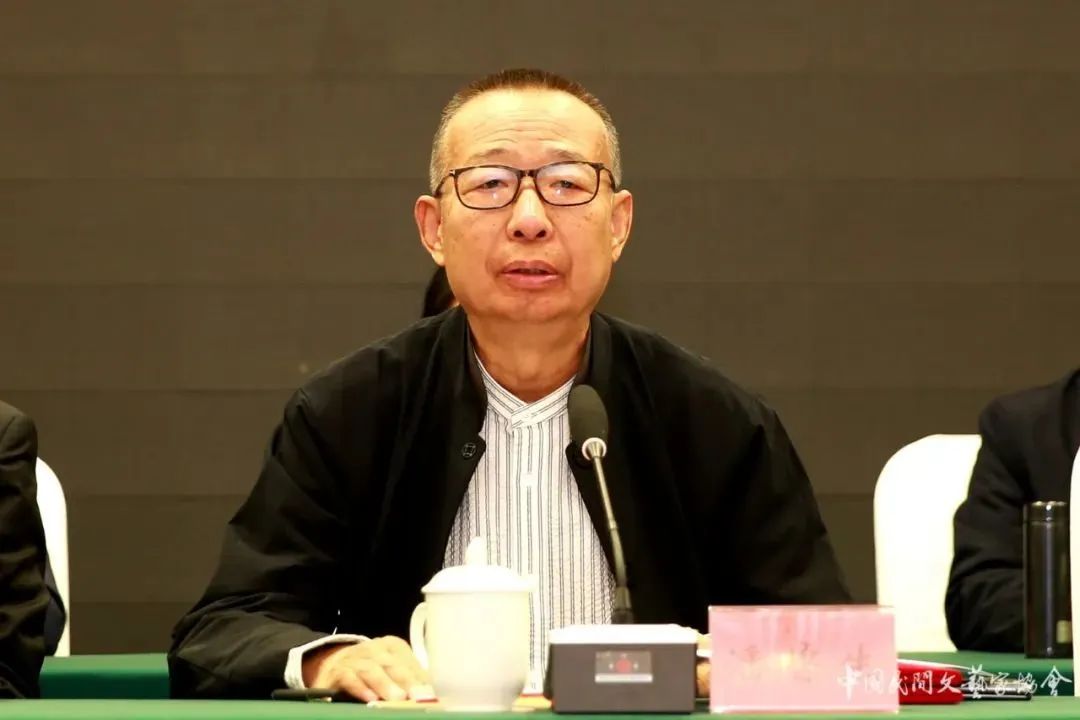 为精神文明建设凝心聚力,为中华民族伟大复兴凝心聚力