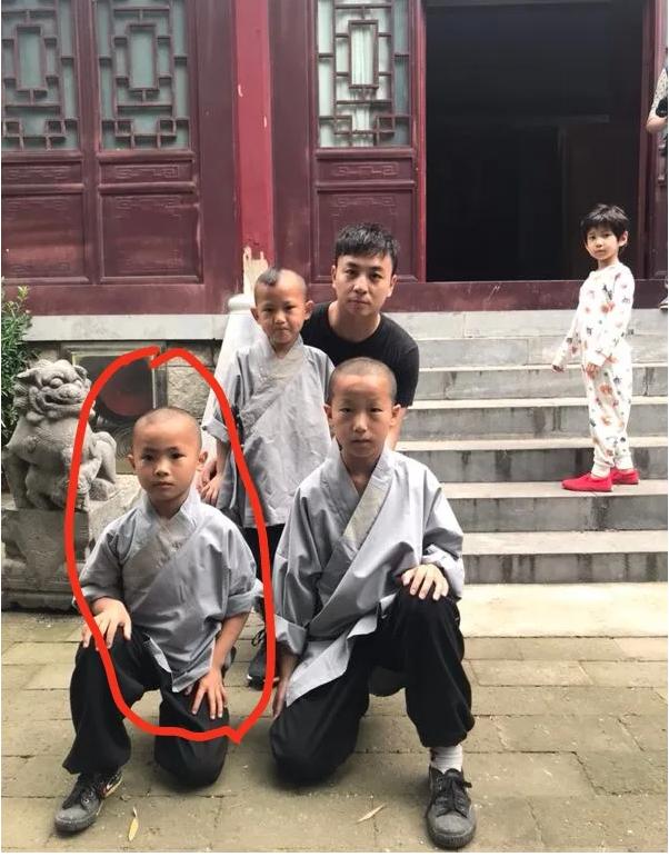 7岁孩子被少林寺和尚打死，只拘留14天罚500元，父亲维权至今无果