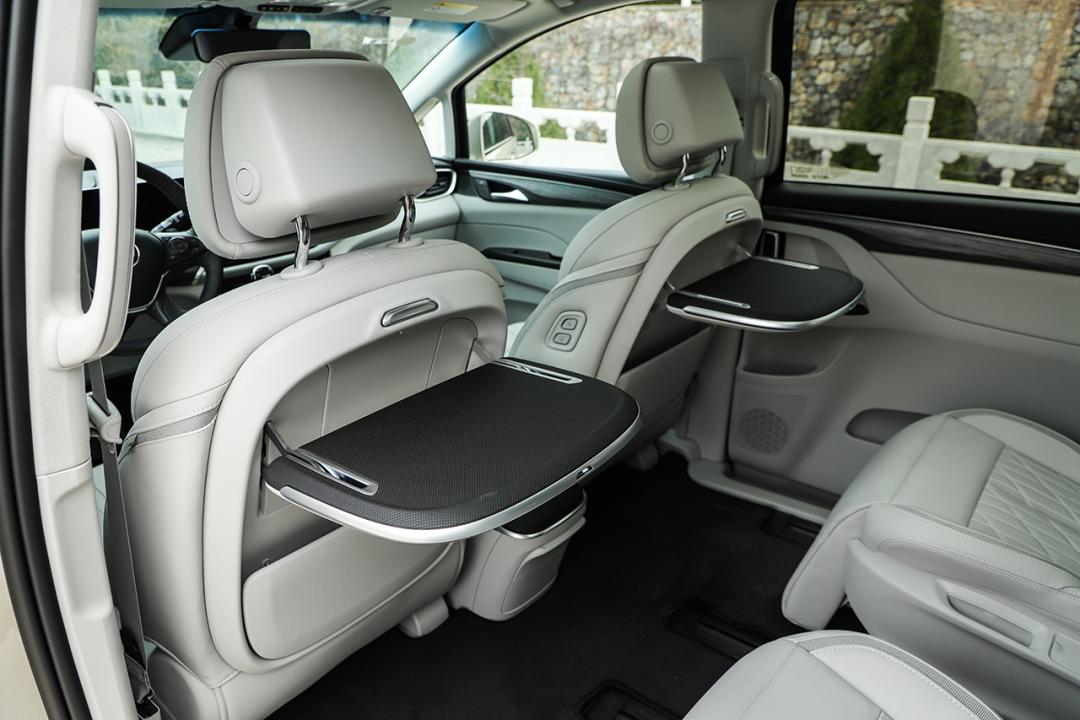 gl8不输气场,23款别克gl8实车感受