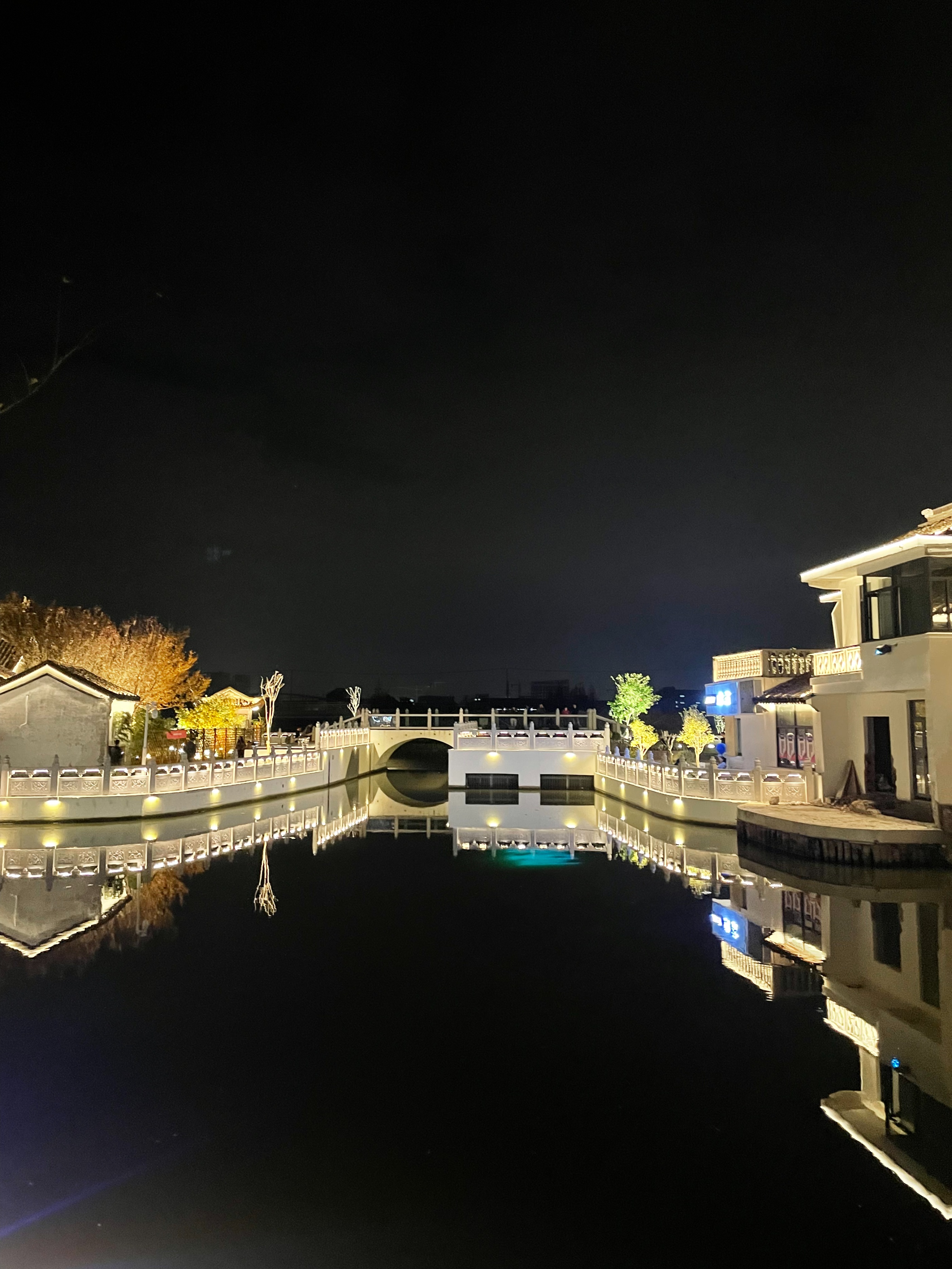 售楼处客服小姐姐,售楼部小姐姐的工作好处