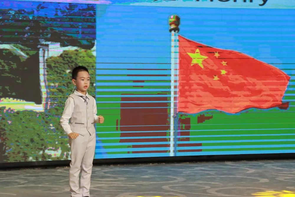 大同市大成双语学校初一18班,大同大成双语学校初一