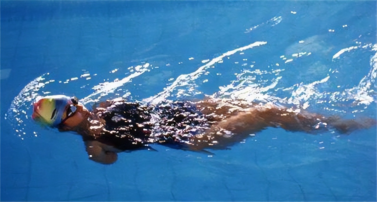 截肢女孩雷庆瑶近况,雷庆瑶触电事件