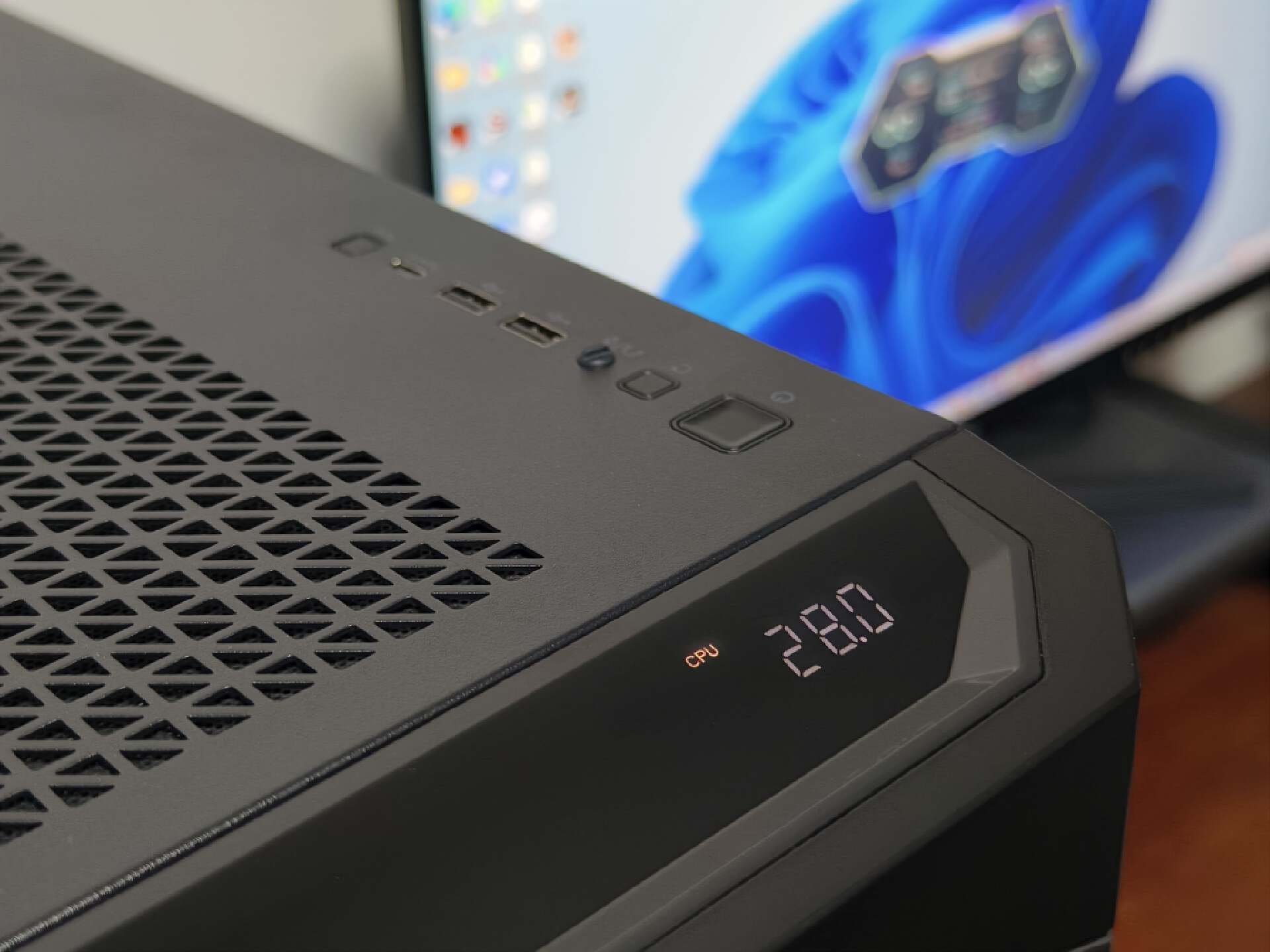 安钛克p1初星装什么水冷,安钛克p1机箱