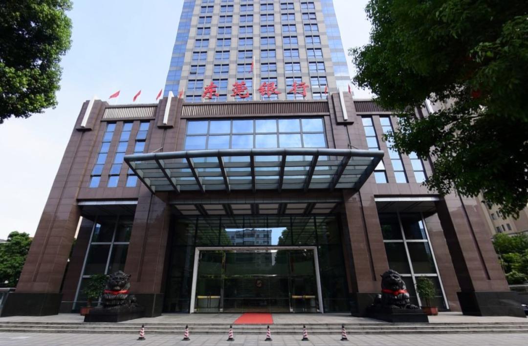 东莞银行员工大数据画像：人均年薪28万，行政工资高过业务人员