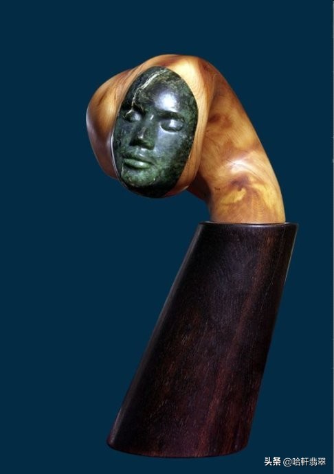 美国产的金翠玉可媲美缅甸高档翡翠，可惜终究难以市场化