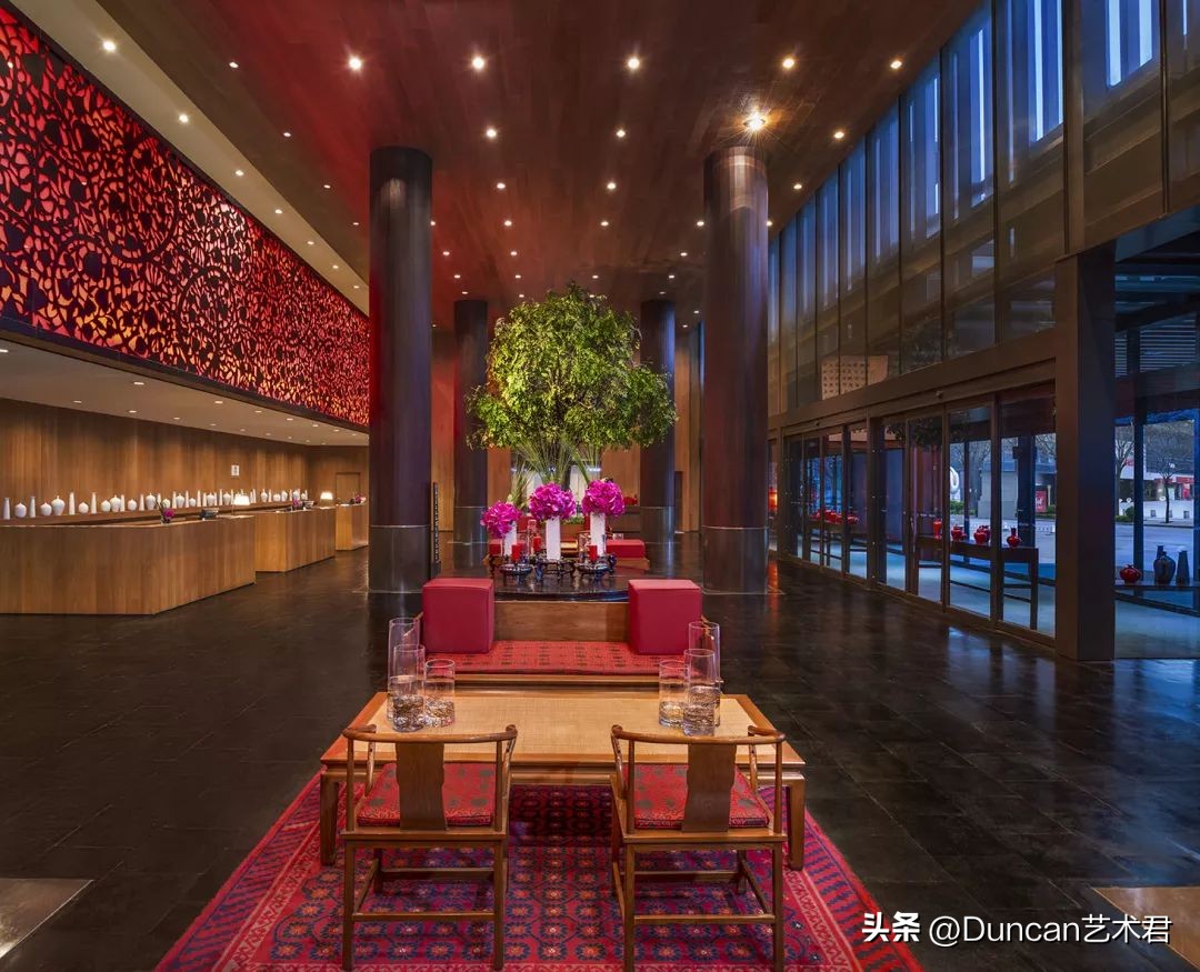 18年最需要去的国内10大特色酒店,杭州适合全家四个人住的酒店