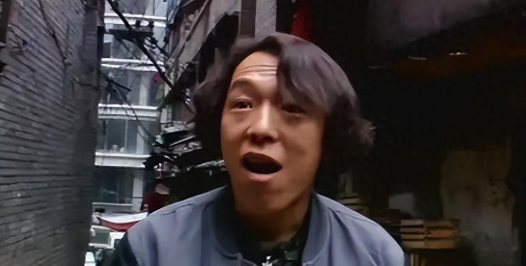 榛勬袱鍏夌幆瀹屾暣瑙嗛,榛勬袱澶╃敓鑷甫鍠滃墽鍏夌幆