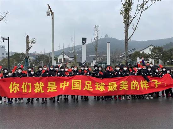 中国女足第一功臣,中国女足的感人事迹