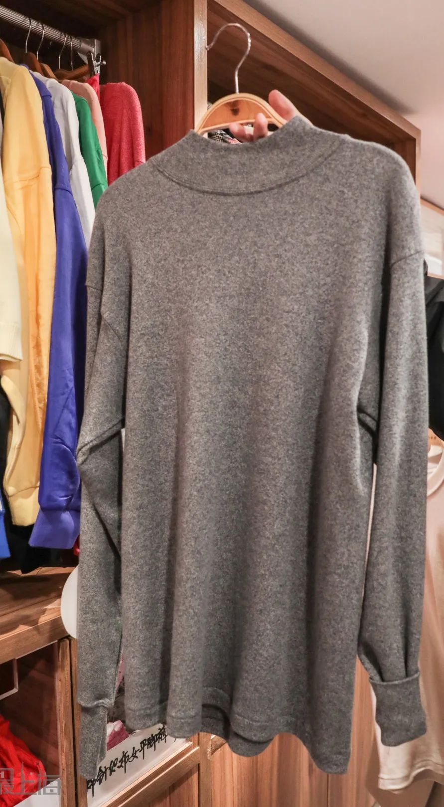 上海市平价衣服在哪儿,上海批发衣服最便宜的地方在哪里