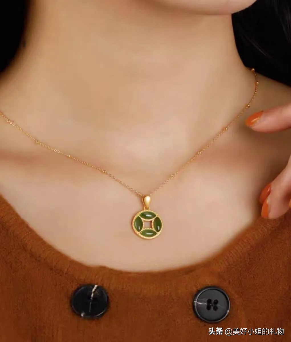 母亲节礼物项链黄金推荐,母亲节礼物排行榜前十名黄金饰品