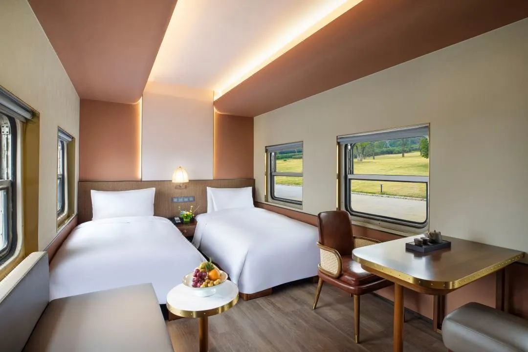 江苏宜兴悬崖酒店,宜兴市悬崖酒店