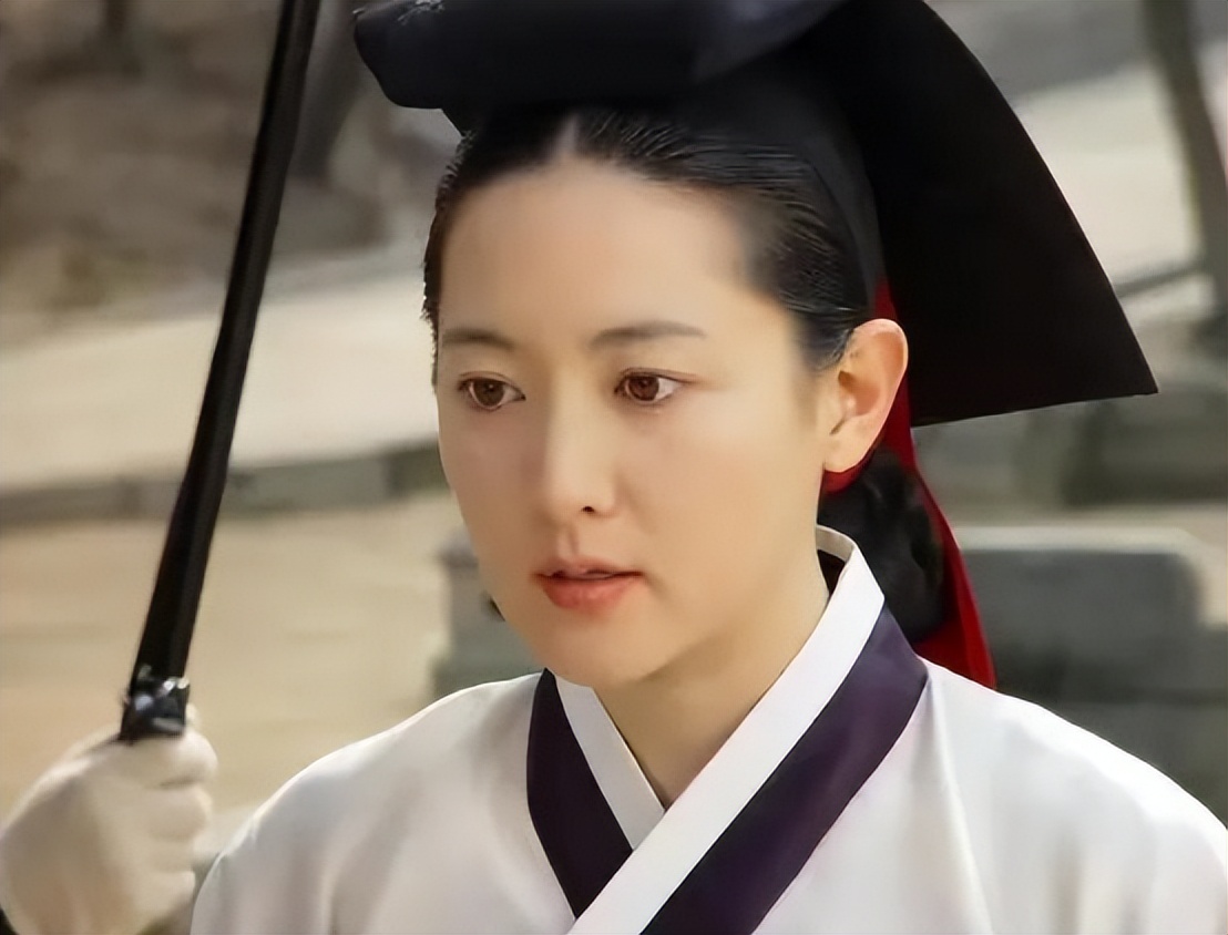 香港大亨不敢惹,50岁活成冻龄,小奶狗高喊林青霞“姐姐娶我”