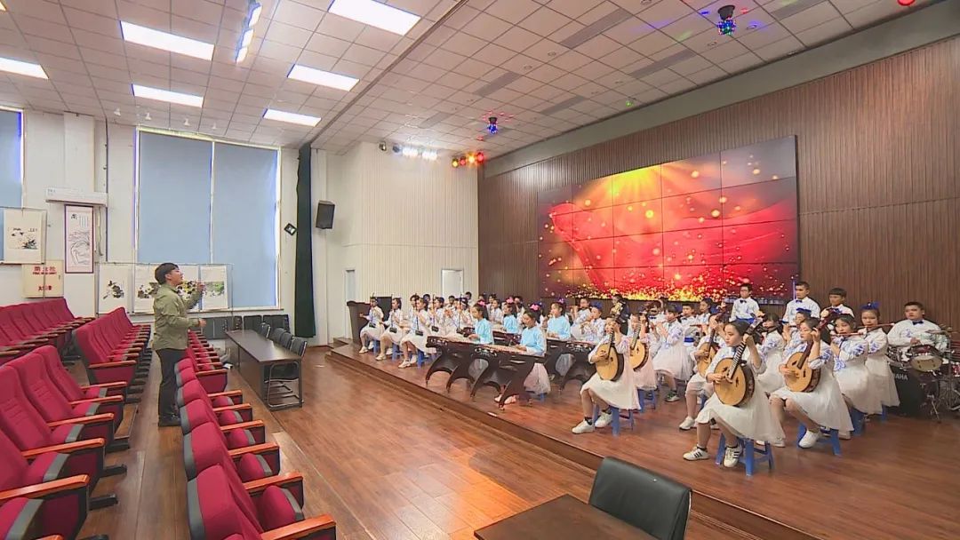 胡家学校：让特色之花开满校园