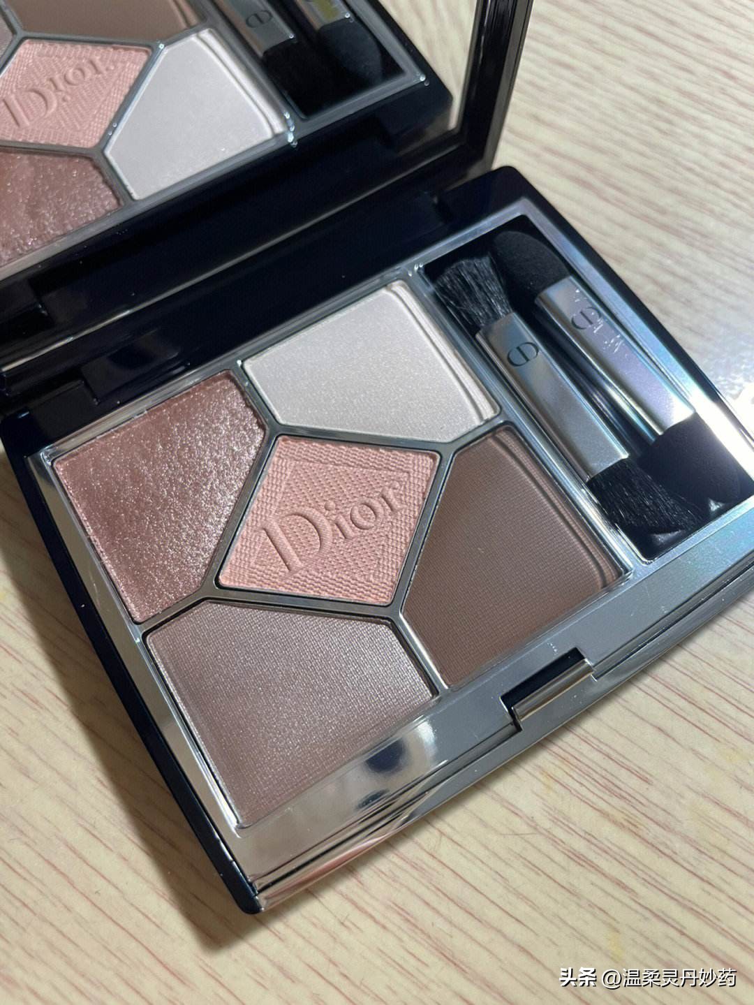 好用的大地色眼影盘推荐平价,眼影盘大地色南瓜色怎么选