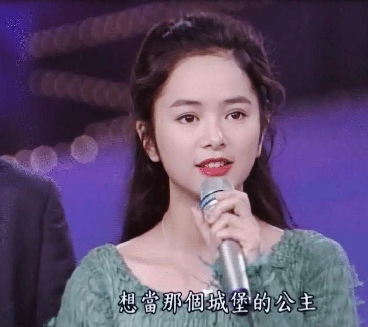 浪漫复古港风穿搭女,经典港风穿搭女高级感