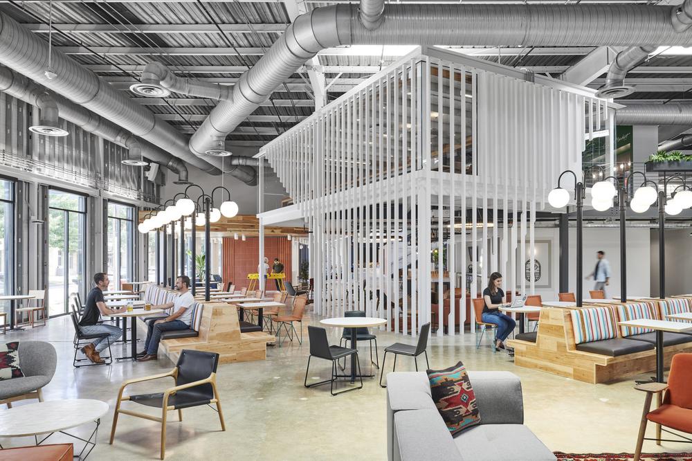 自由畅想云科技公司SQUAD基辅总部大楼设计欣赏