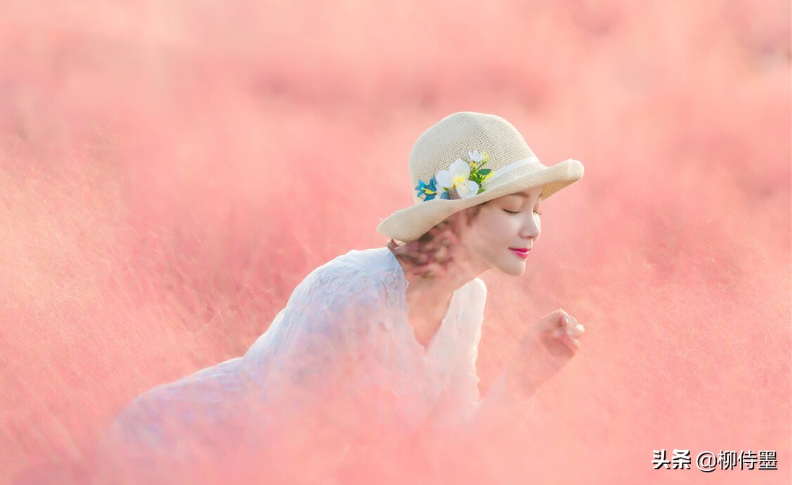 女生拍照脸大怎么解决,中年女人拍照构图技巧