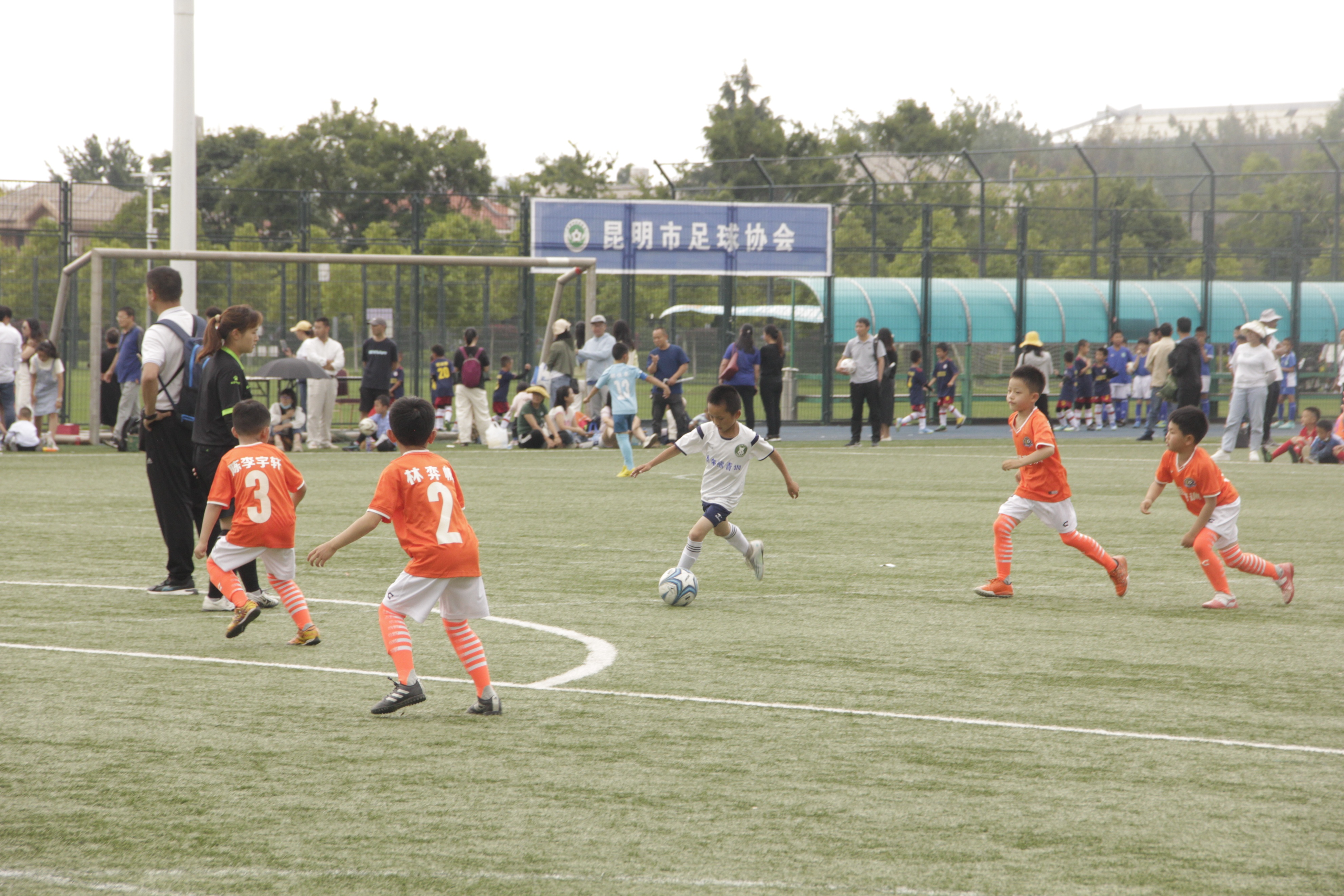 昆明儿童奋进杯,昆明市第二届青少年足球赛