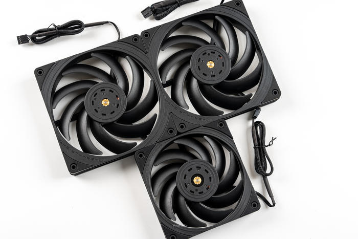 华硕proart4070ti开箱,华硕proartx670配什么显卡