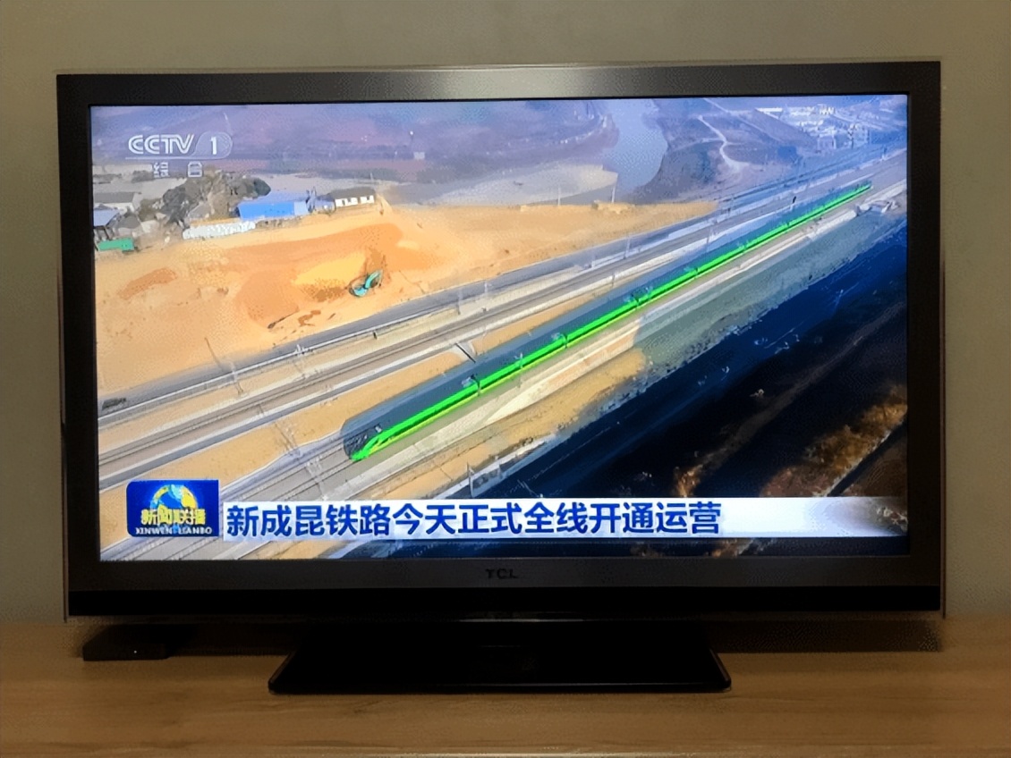 鏁f枃鑸媿,鏁f枃绔欏湪灞遍《閬ユ湜骞冲師