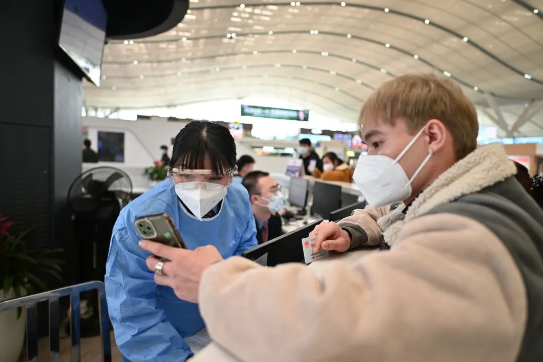 用心守护，温暖伴随出行路！