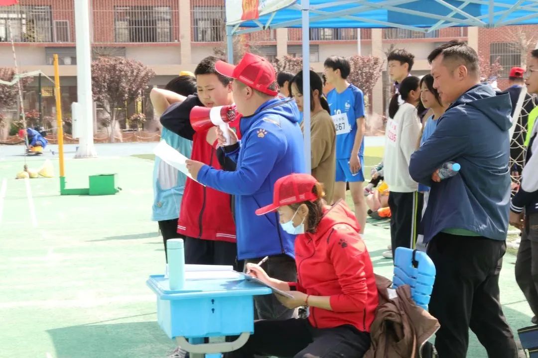 随县第三届“新华杯”中小学生运动会在炎帝学校举行