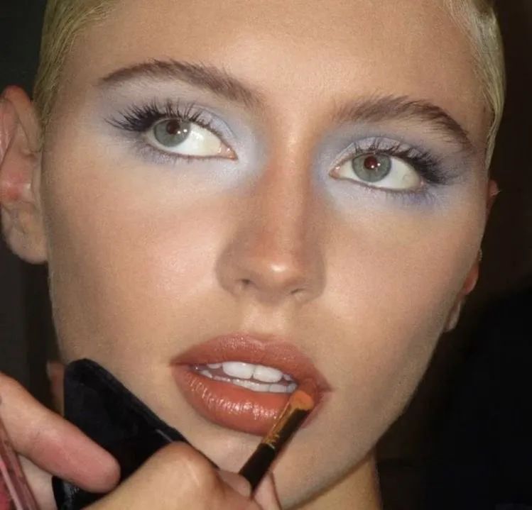 IrisLaw透露自己曾经是油痘肌，靠护肤变美！