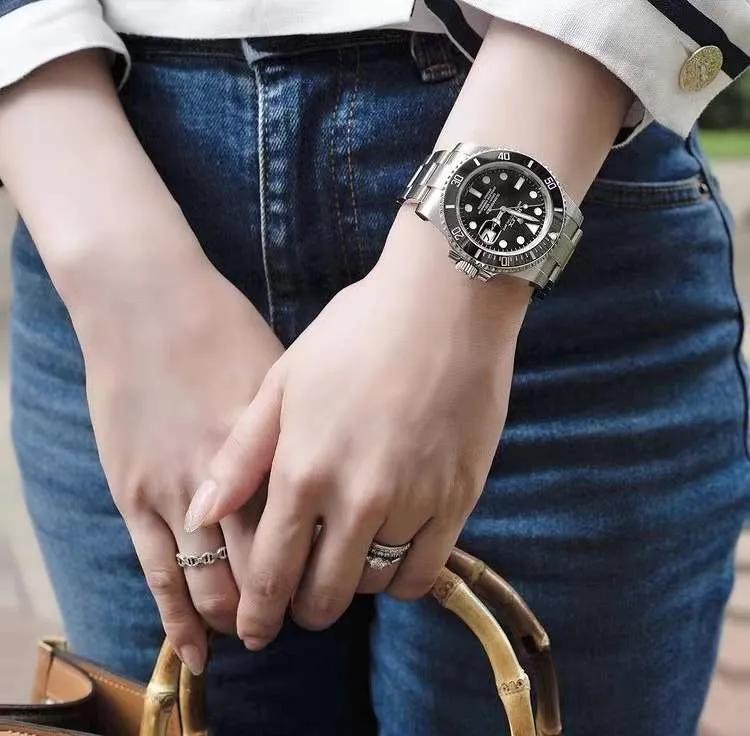 与被执行人有交易记录会被牵连吗,被抓以后和大佬谈生意