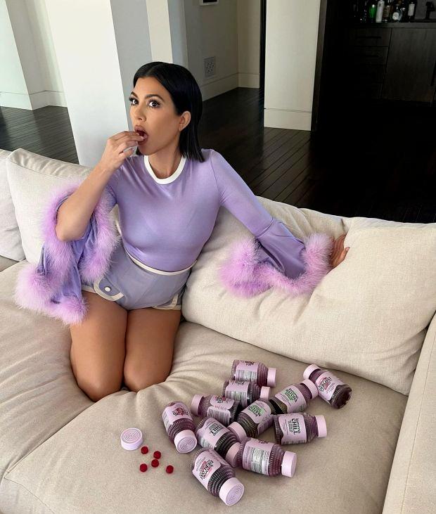 卡戴珊吃的软糖,卡戴珊家族吃薄荷糖