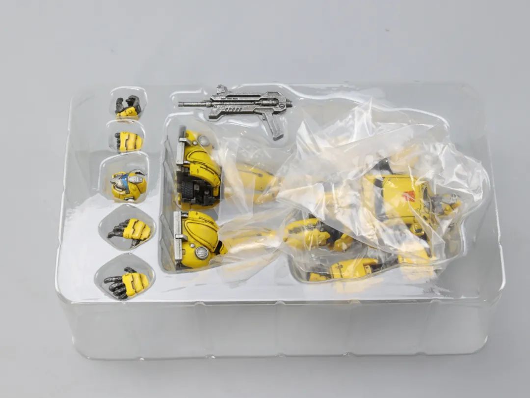 变形金刚塞伯坦大黄蜂开箱测评,大黄蜂变形金刚w8601测评