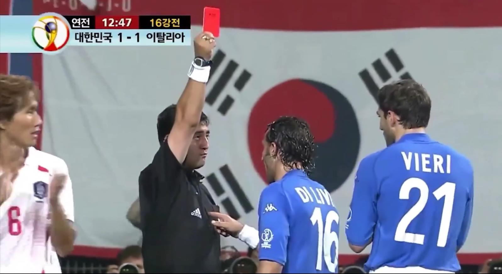 2002年足球世界杯中国对巴西,02年世界杯足球发生了啥