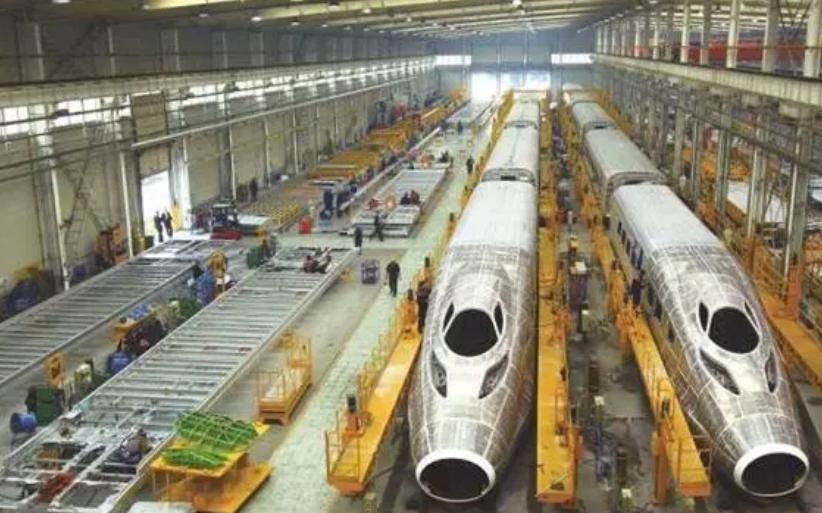 2014年，中国高铁总设计师被判死刑，法庭现场落泪：我对不起人民